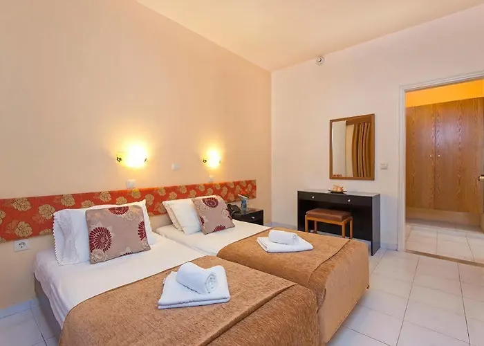 Sunday 3* Ialysos (Rhodes)