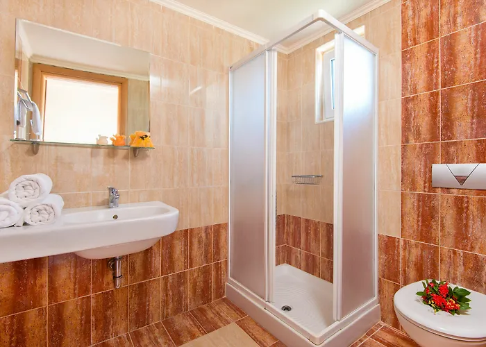 Sunday Aparthotel 3*